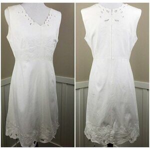 Tahari Sz 6 White Scalloped Embroidered Eyelet V Neck Sheath Pencil Empire Dress